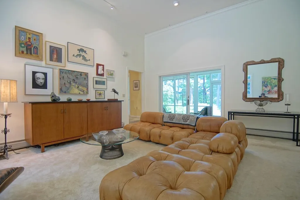 14 Runnymede Drive North Hampton NH 03862