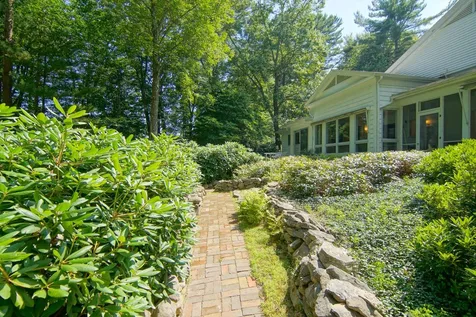 14 Runnymede Drive North Hampton NH 03862