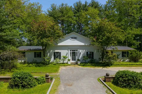 14 Runnymede Drive North Hampton NH 03862