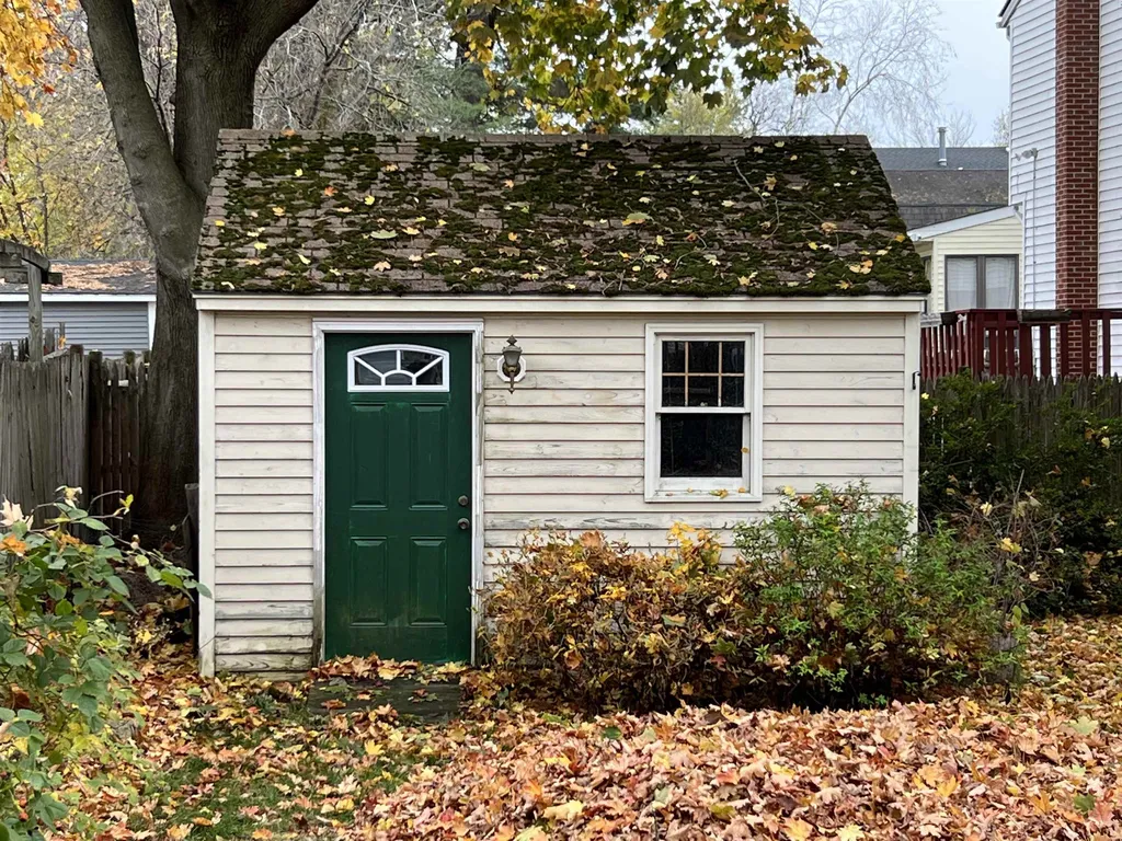 84 Goffe Street Manchester NH 03102