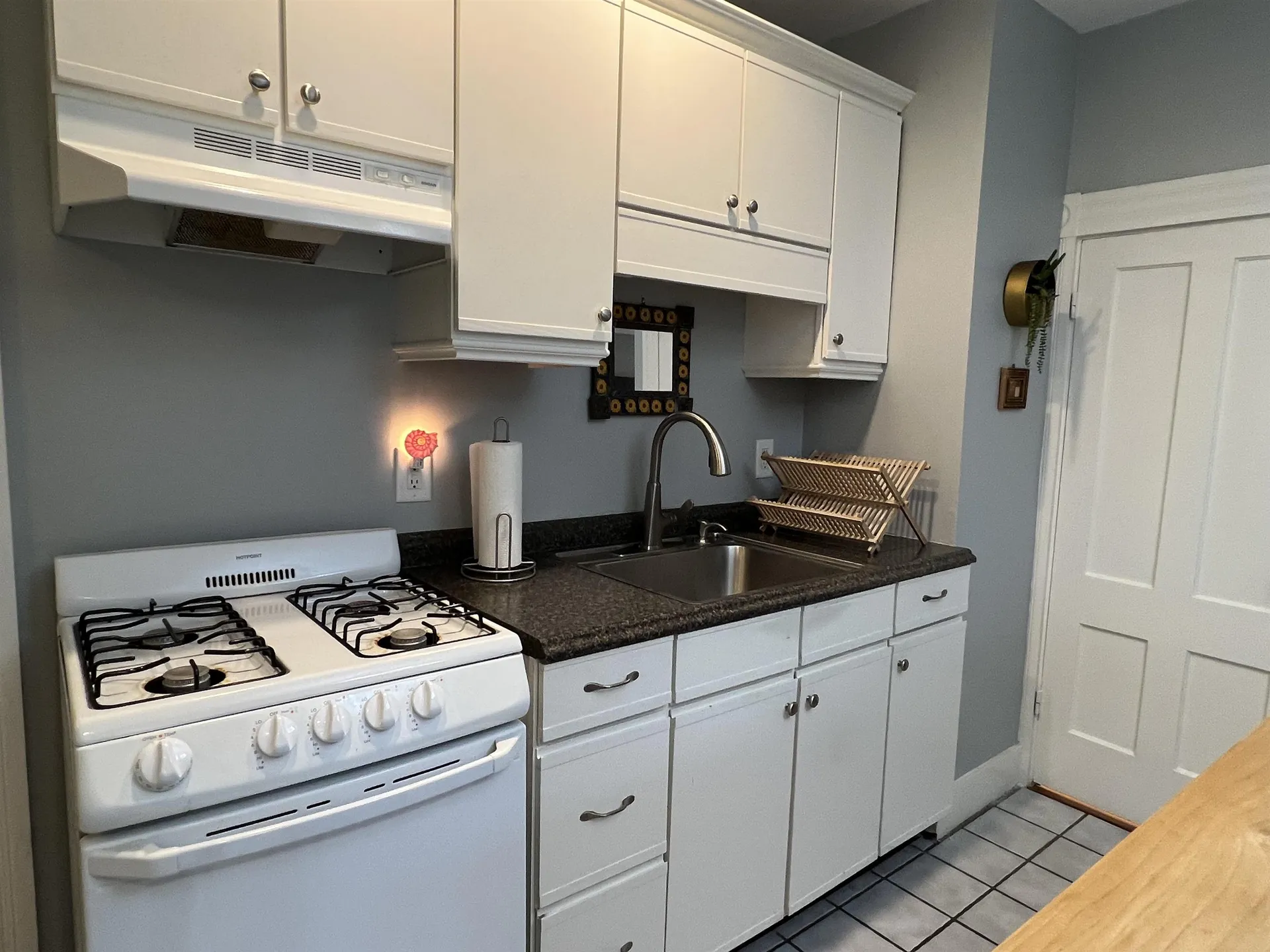84 Goffe Street Manchester NH 03102