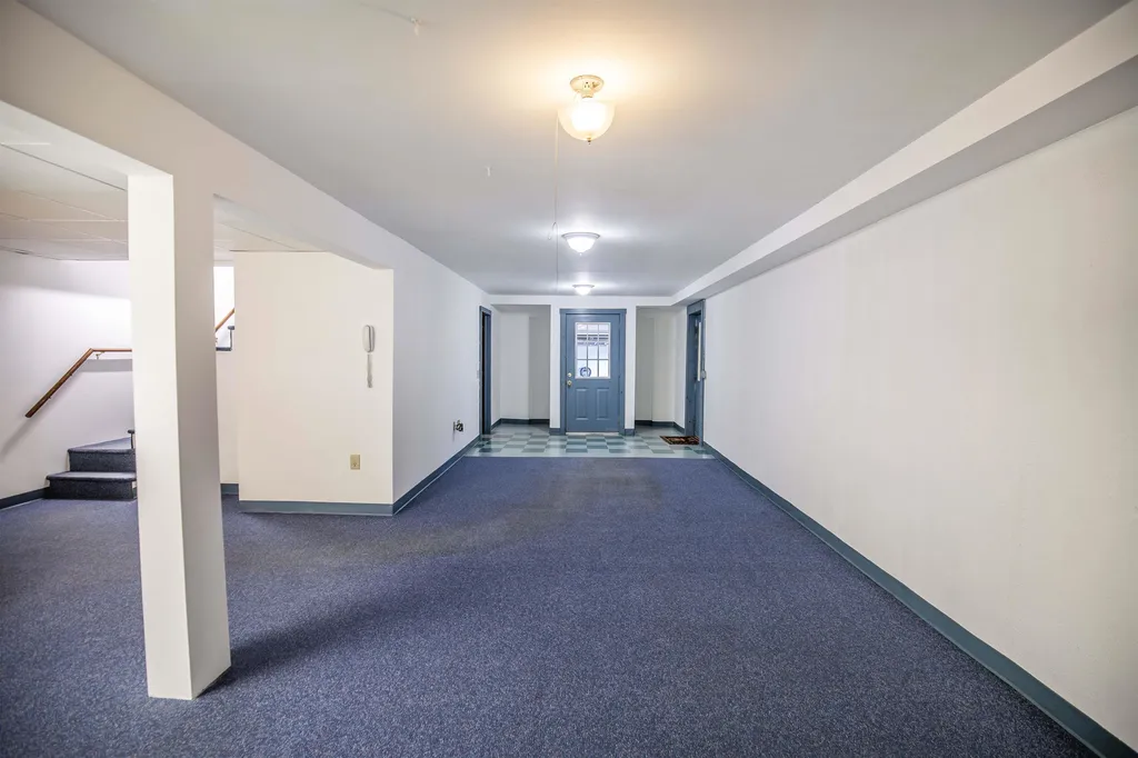 12 Meadowview Drive Newton NH 03858