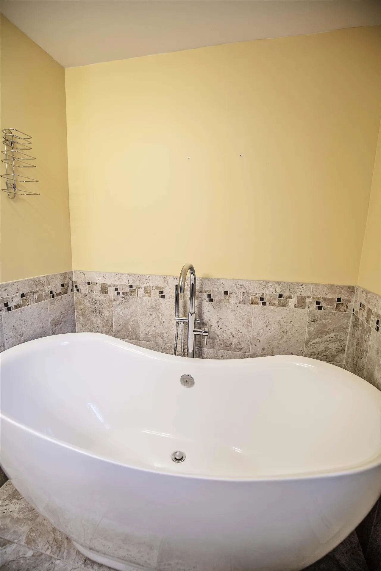 12 Meadowview Drive Newton NH 03858