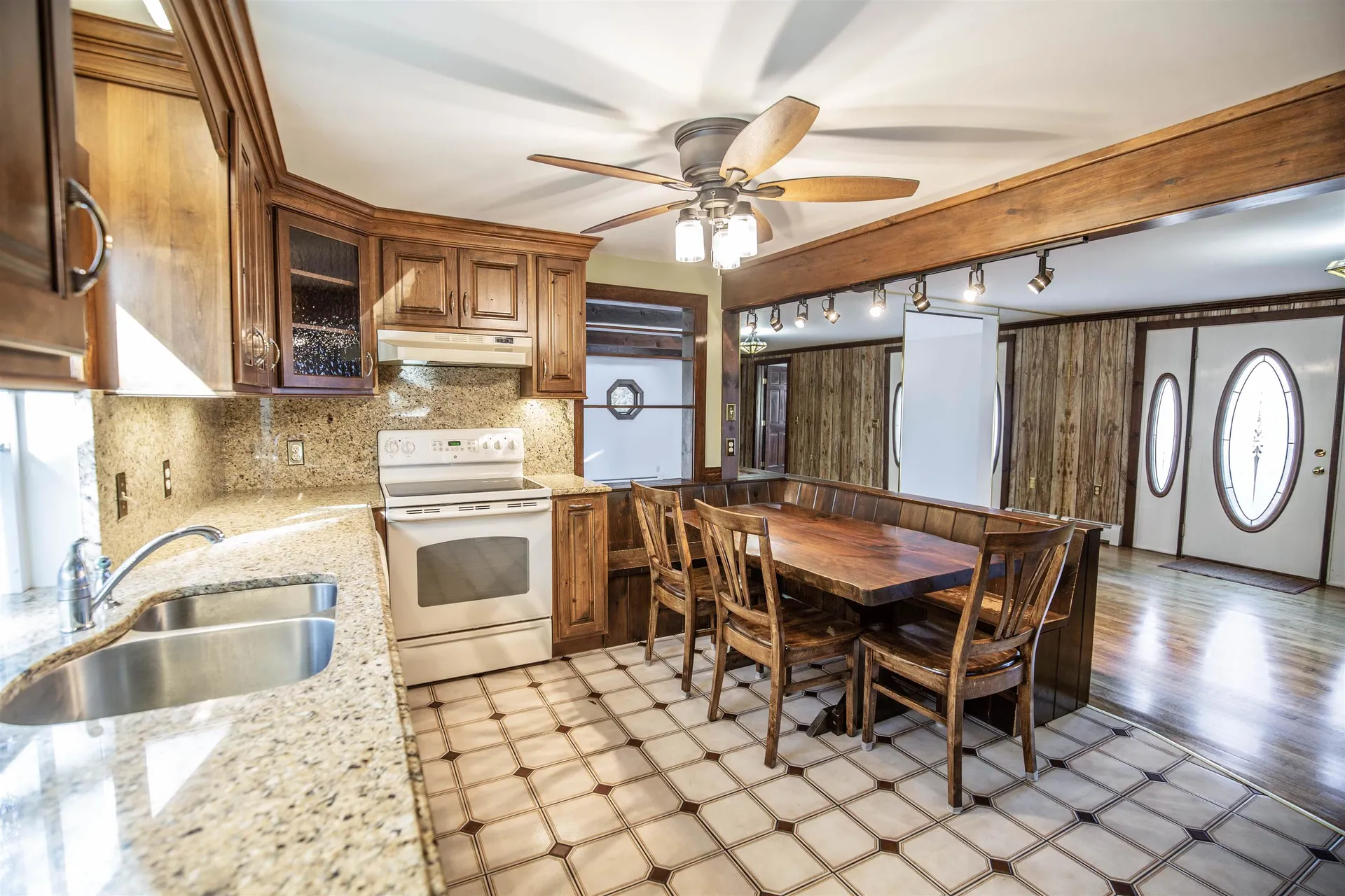 12 Meadowview Drive Newton NH 03858