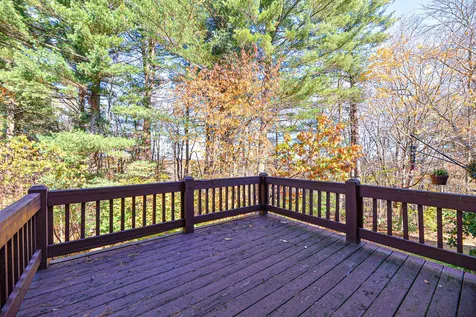 16 Thornhill Road Stratham NH 03885