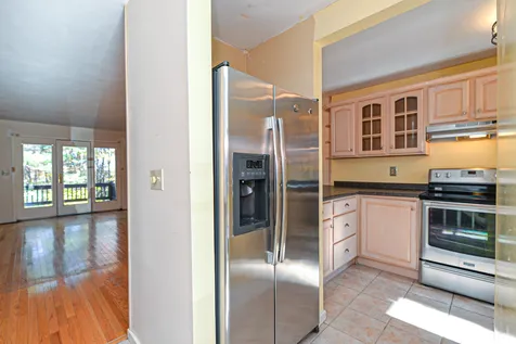 16 Thornhill Road Stratham NH 03885