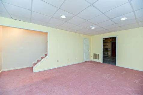 16 Thornhill Road Stratham NH 03885