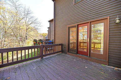 16 Thornhill Road Stratham NH 03885