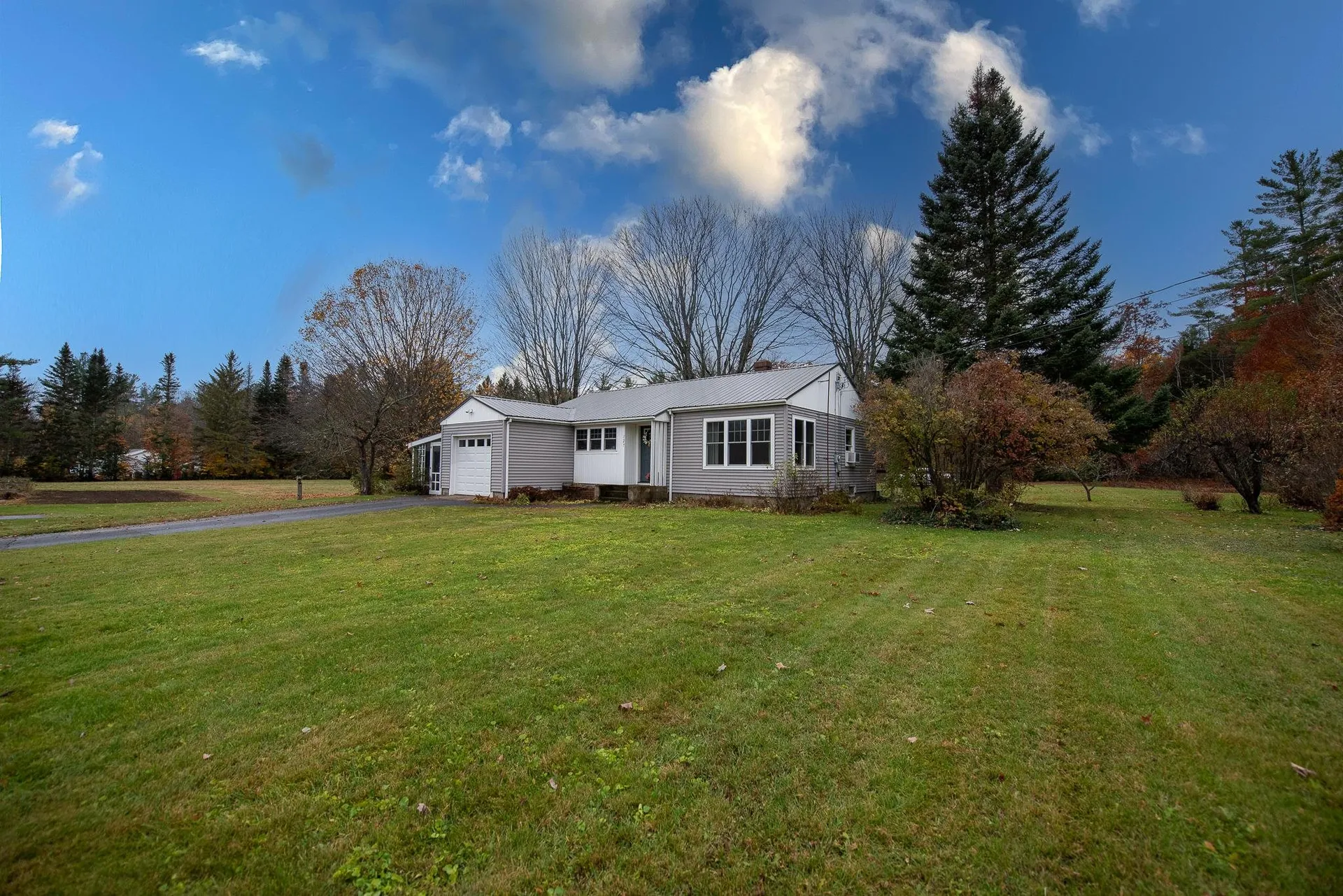 127 Stinson Lake Road Rumney NH 03266
