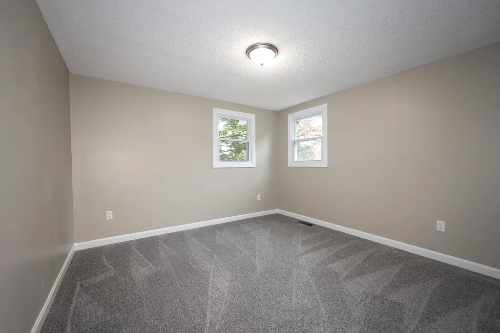 5 Hersey Lane Stratham NH 03885