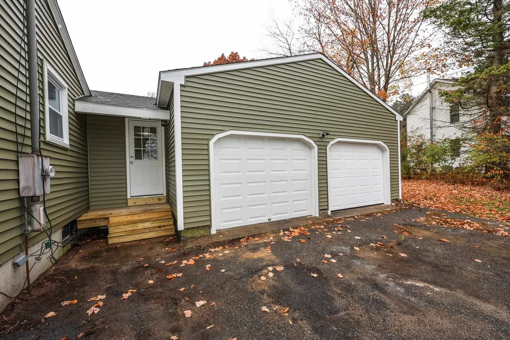 5 Hersey Lane Stratham NH 03885