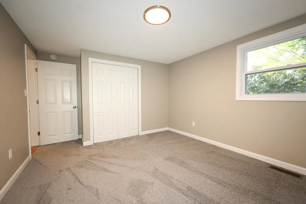 5 Hersey Lane Stratham NH 03885