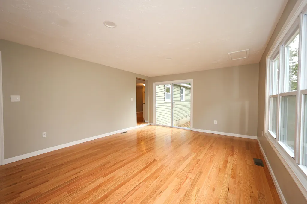 5 Hersey Lane Stratham NH 03885