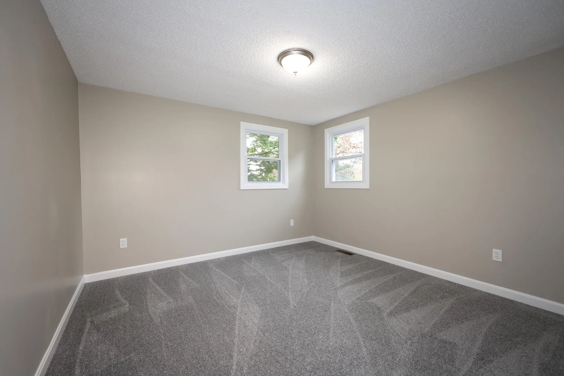 5 Hersey Lane Stratham NH 03885