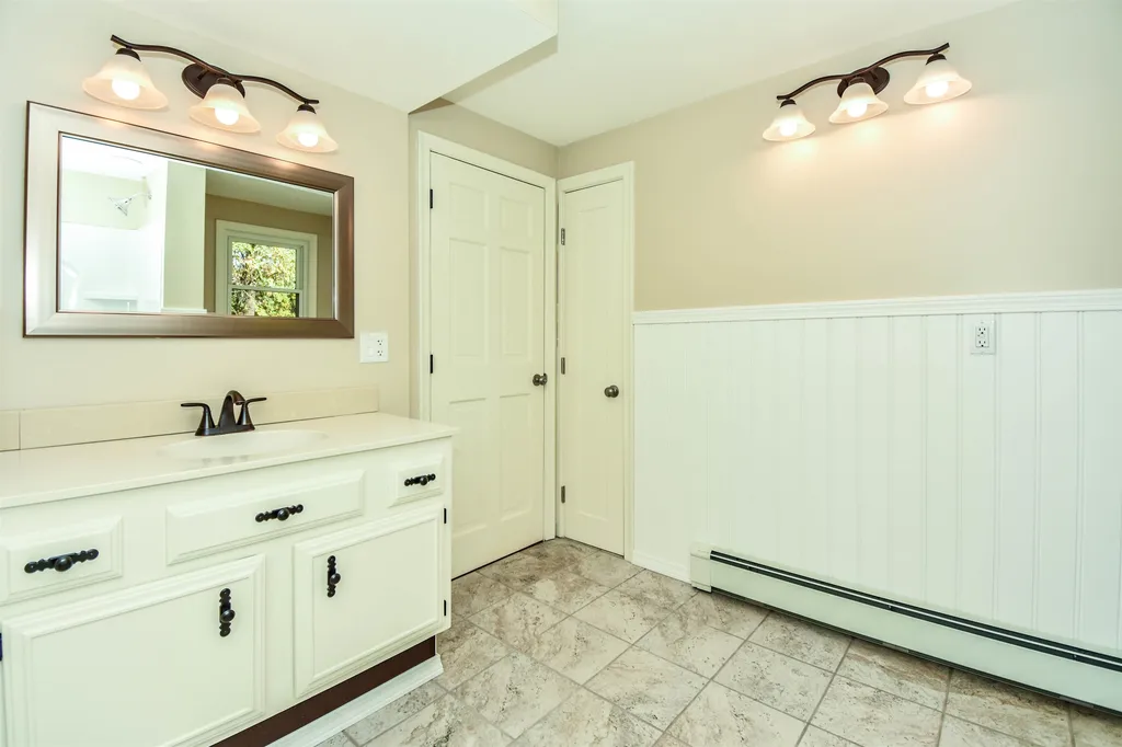 161 Kingston Road Exeter NH 03833