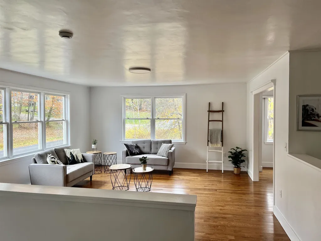87 Winant Road Pittsfield NH 03262