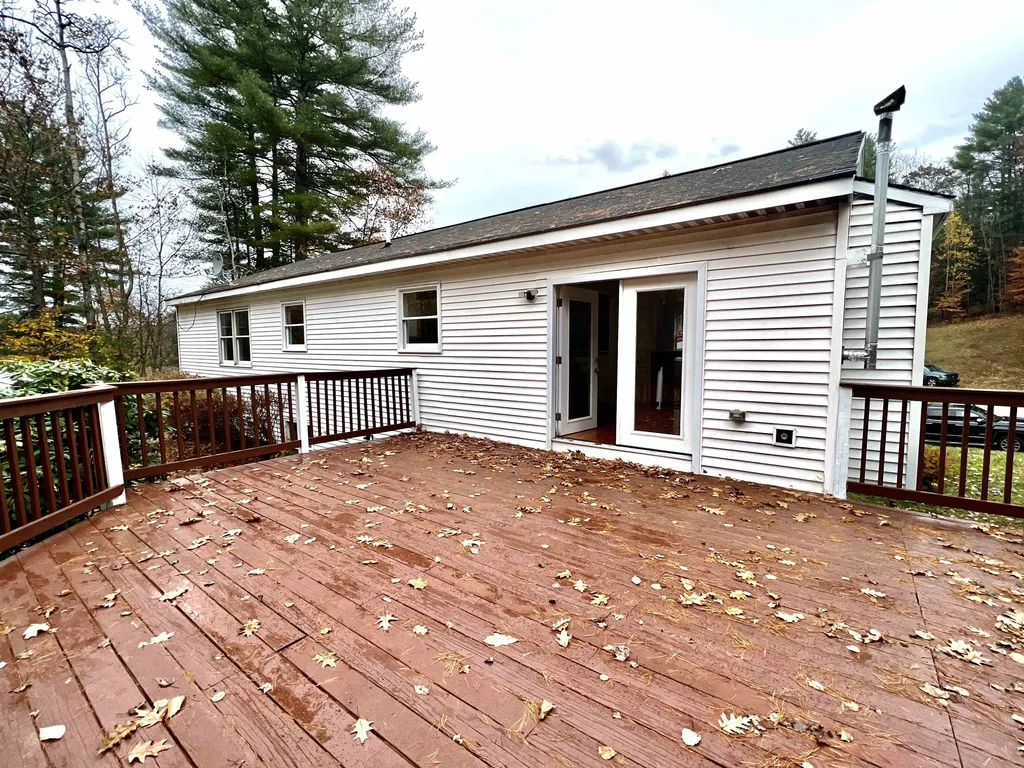 87 Winant Road Pittsfield NH 03262