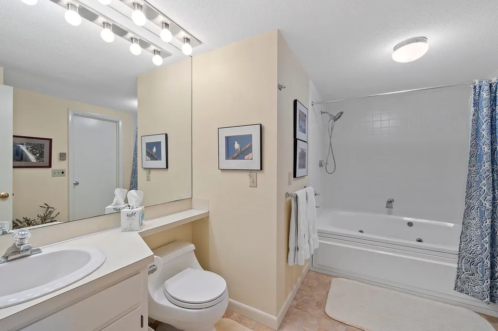 1 Lakeview Place Grantham NH 03753