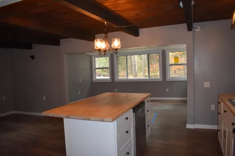 22 Bobolink Lane Hillsborough NH 03244