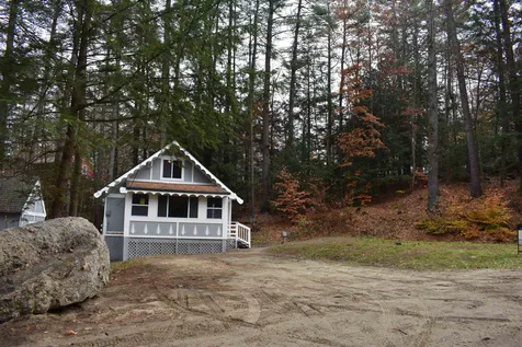 22 Bobolink Lane Hillsborough NH 03244