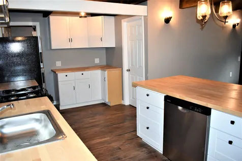 22 Bobolink Lane Hillsborough NH 03244