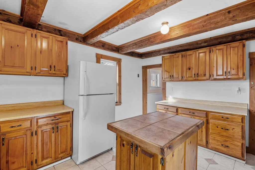 62 Merrimack Street Bristol NH 03222
