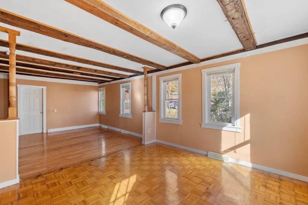 62 Merrimack Street Bristol NH 03222