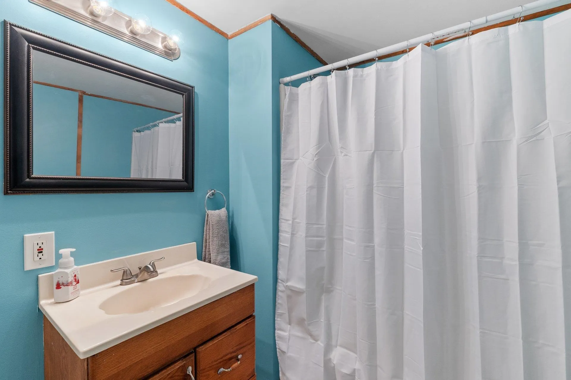 62 Merrimack Street Bristol NH 03222