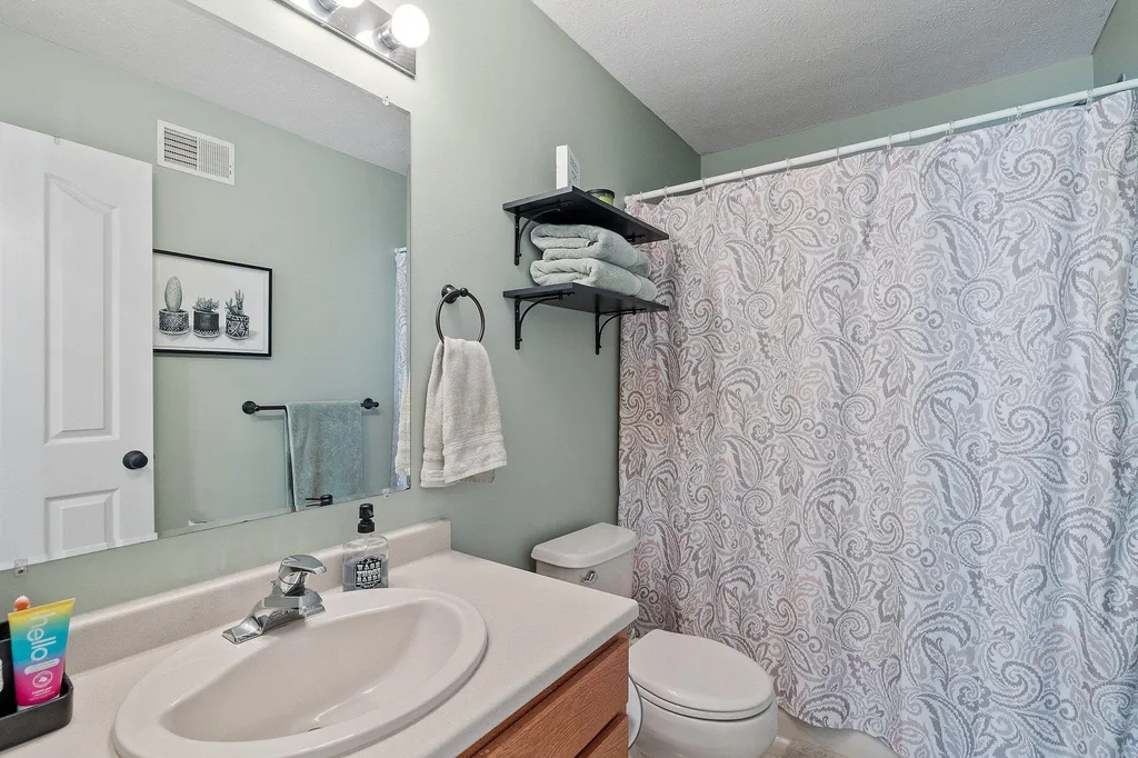 49 Pekoe Drive Concord NH 03301