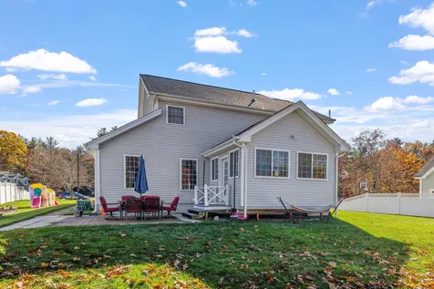 49 Pekoe Drive Concord NH 03301