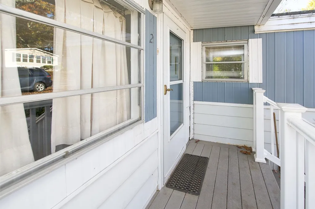 2 Oak Hill Drive Hampstead NH 03841
