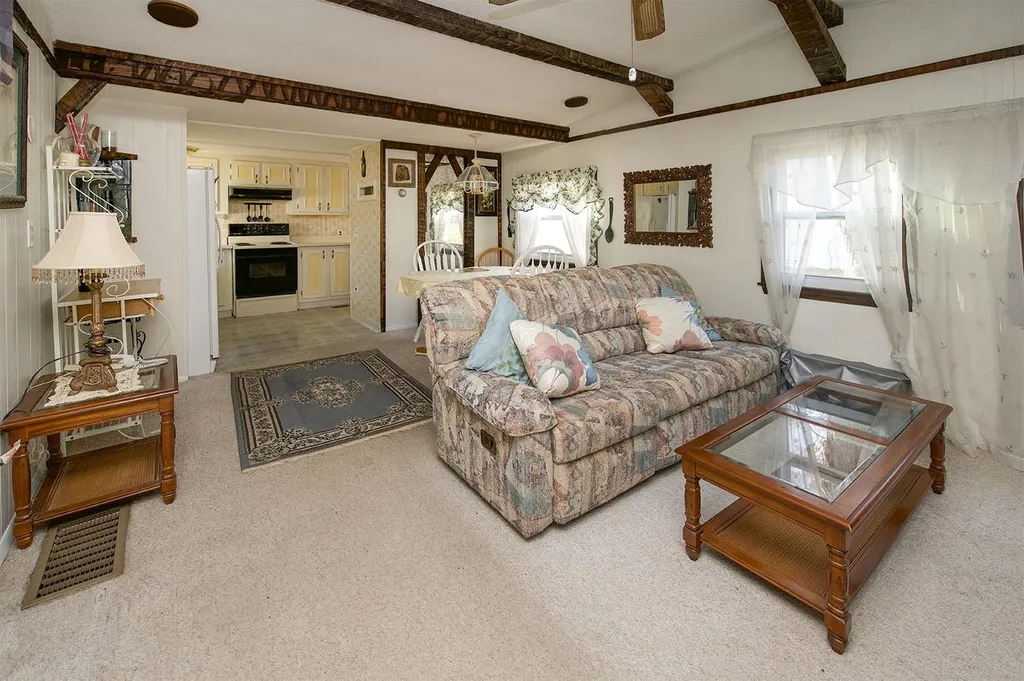 2 Oak Hill Drive Hampstead NH 03841