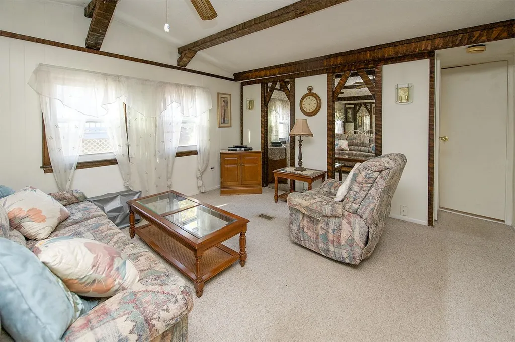 2 Oak Hill Drive Hampstead NH 03841