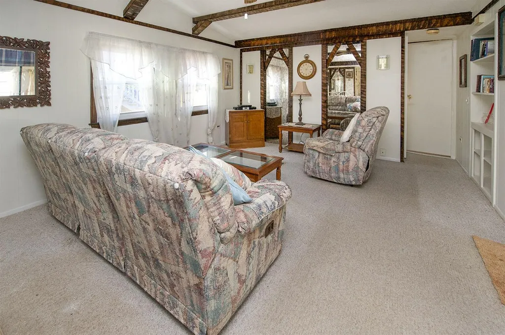 2 Oak Hill Drive Hampstead NH 03841