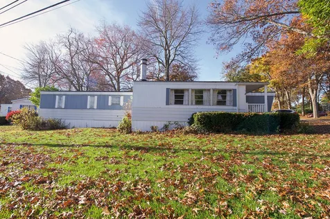 2 Oak Hill Drive Hampstead NH 03841