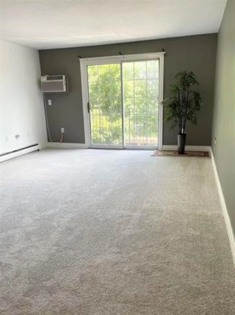 7 Autumn Leaf Drive Nashua NH 03060
