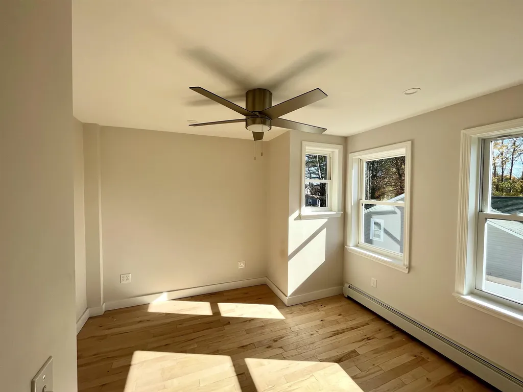 18 Wentworth Terrace Dover NH 03820