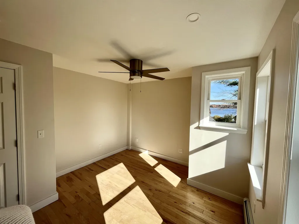 18 Wentworth Terrace Dover NH 03820