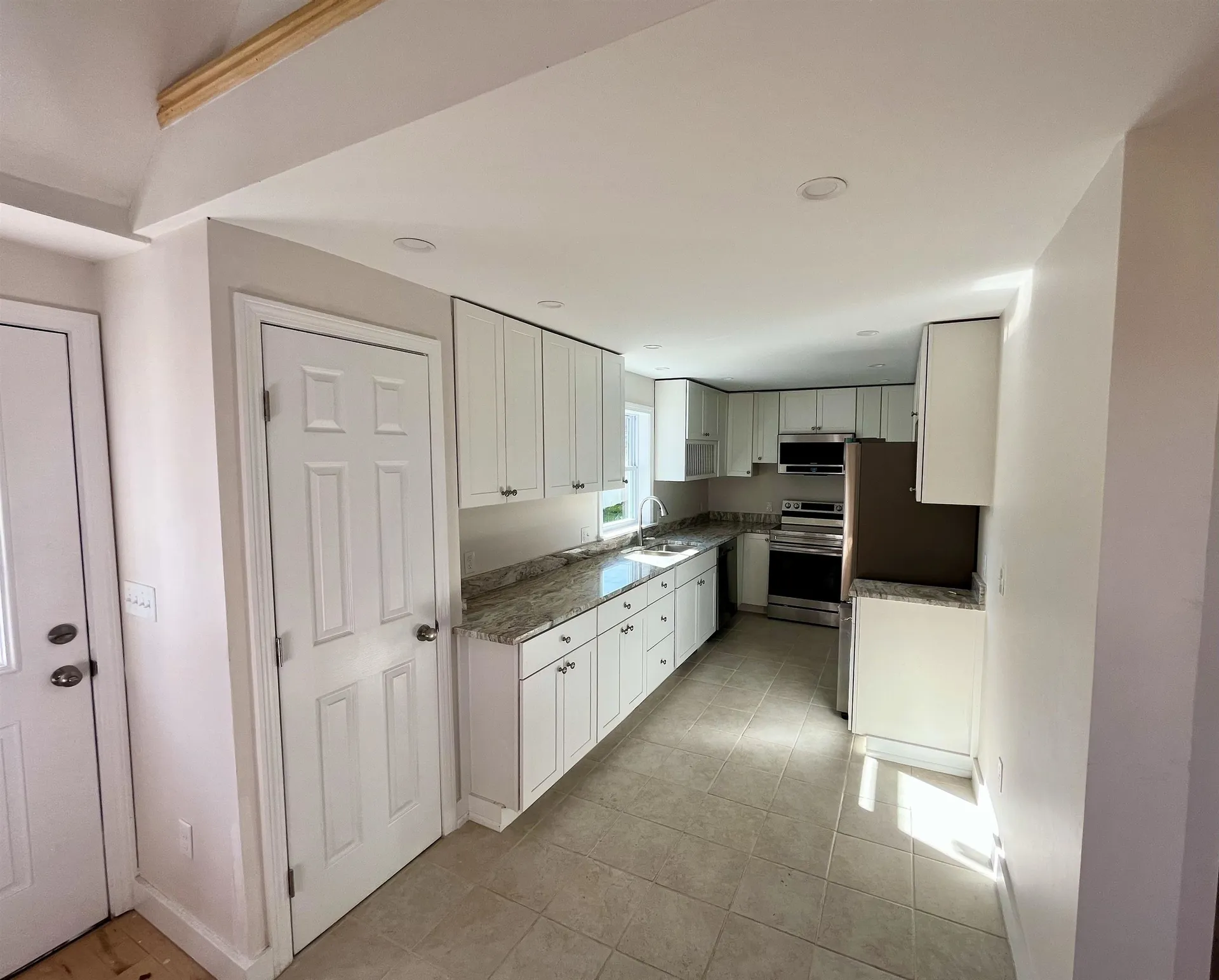 18 Wentworth Terrace Dover NH 03820