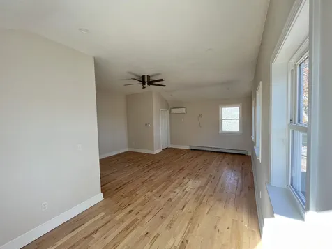 18 Wentworth Terrace Dover NH 03820