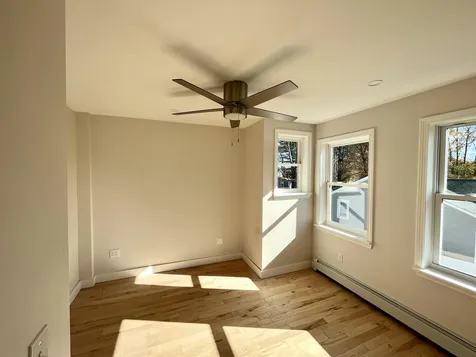 18 Wentworth Terrace Dover NH 03820