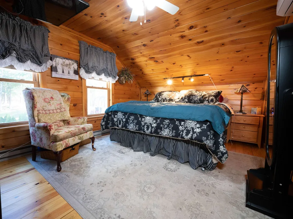 15 Hemlock Avenue Winchester NH 03470
