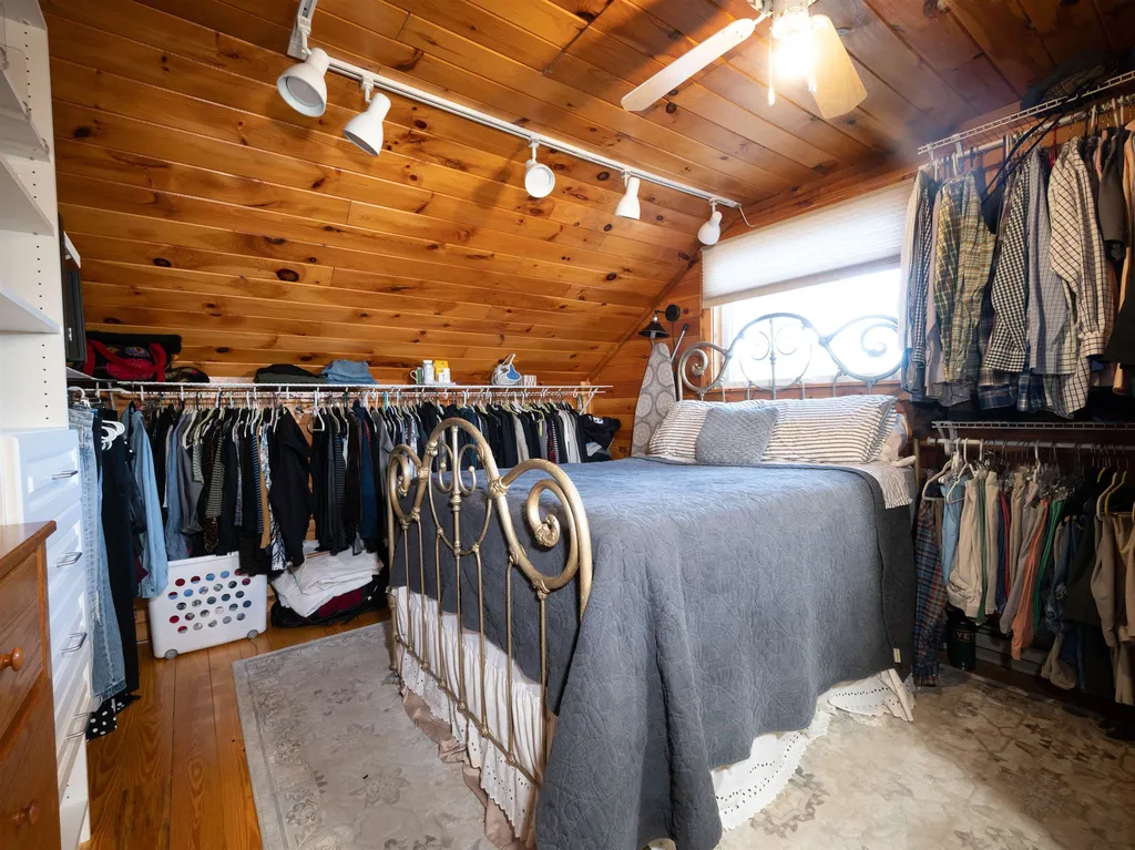 15 Hemlock Avenue Winchester NH 03470