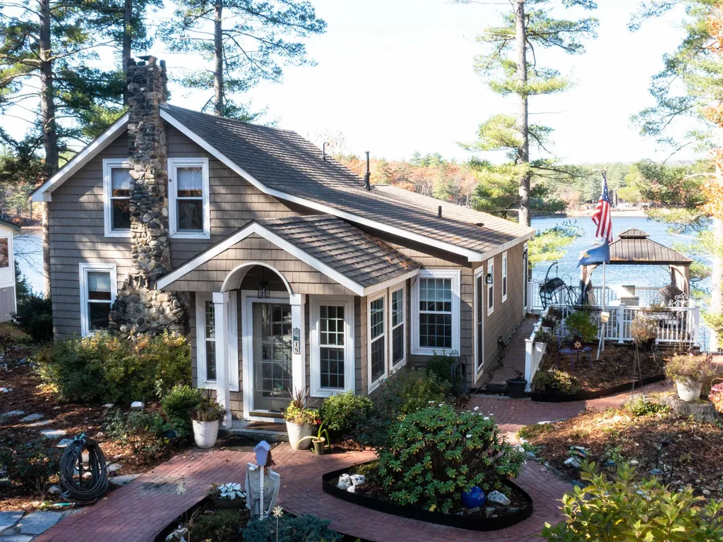 15 Hemlock Avenue Winchester NH 03470