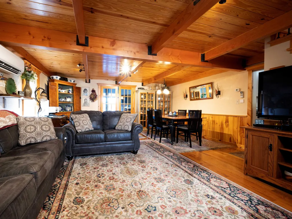 15 Hemlock Avenue Winchester NH 03470