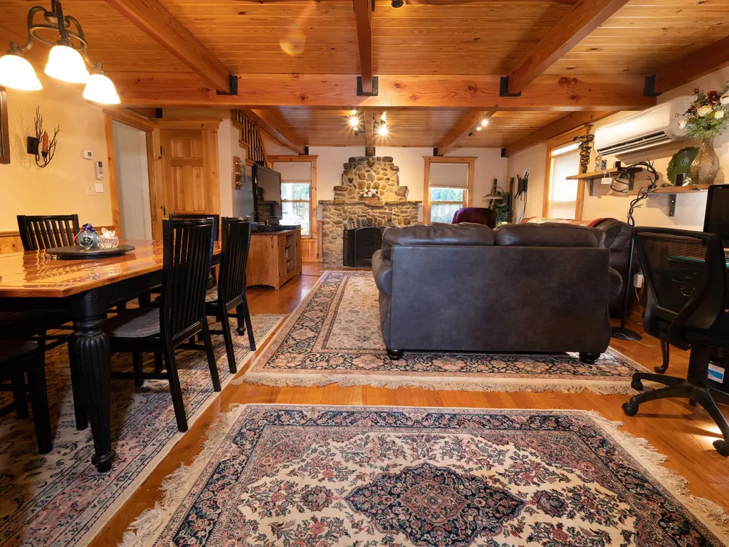 15 Hemlock Avenue Winchester NH 03470