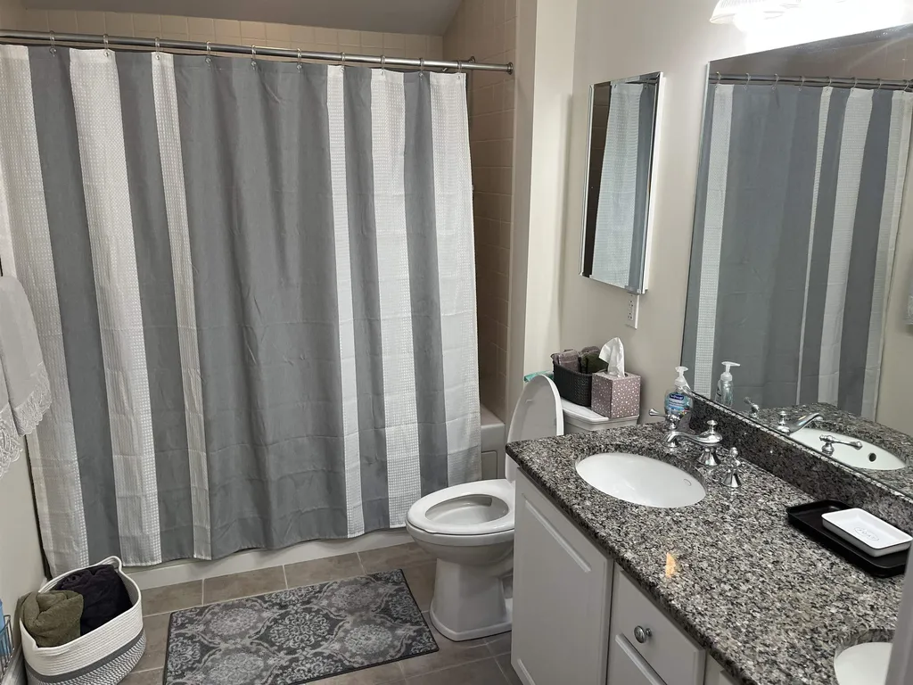 67 Granite Way Hartford VT 05001