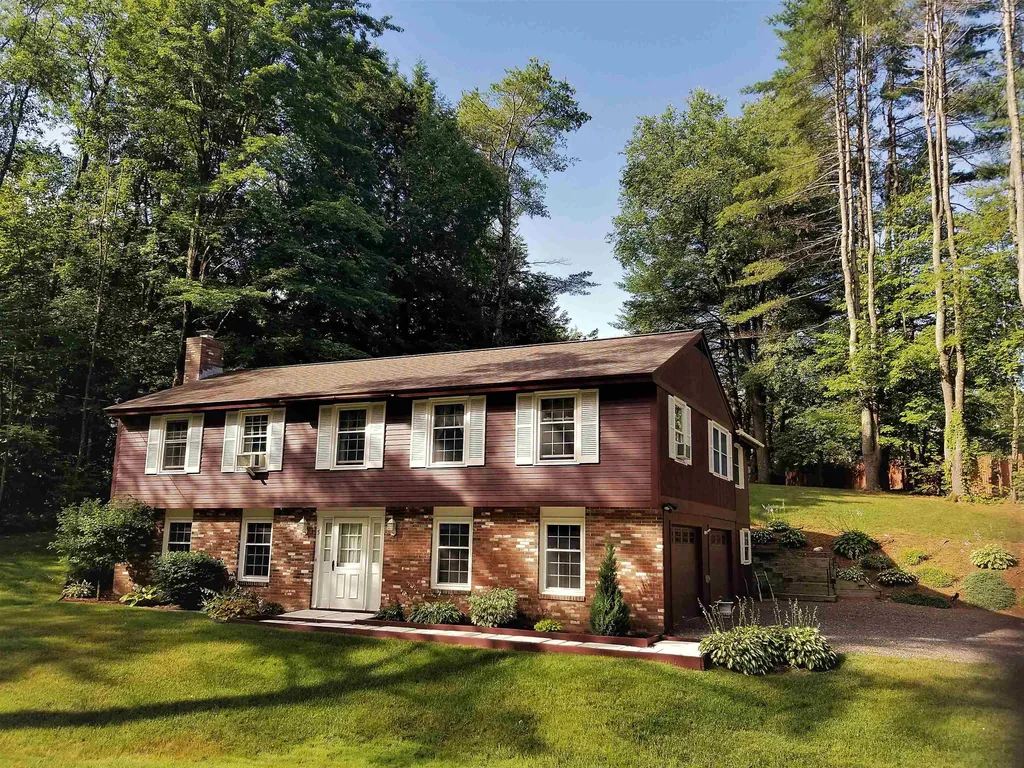 5 Ledgewood Road Claremont NH 03743