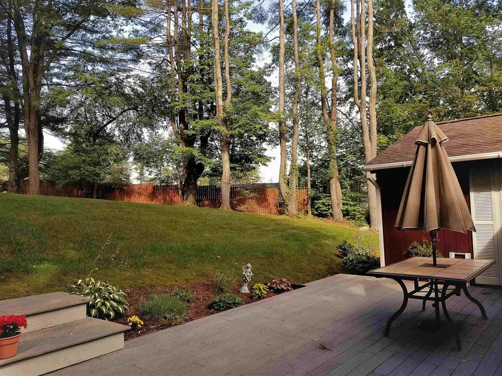 5 Ledgewood Road Claremont NH 03743