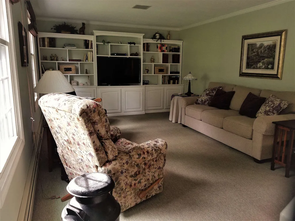 5 Ledgewood Road Claremont NH 03743